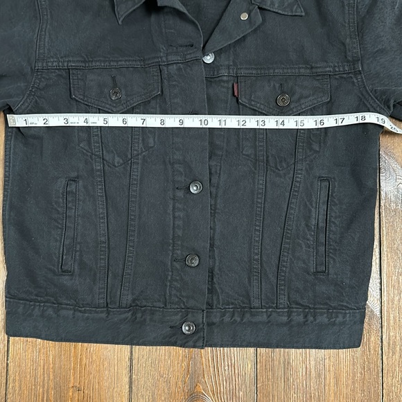 Levi Strauss WellThread Trucker Jacket with Breaking Wave Detail - Picture 9 of 11